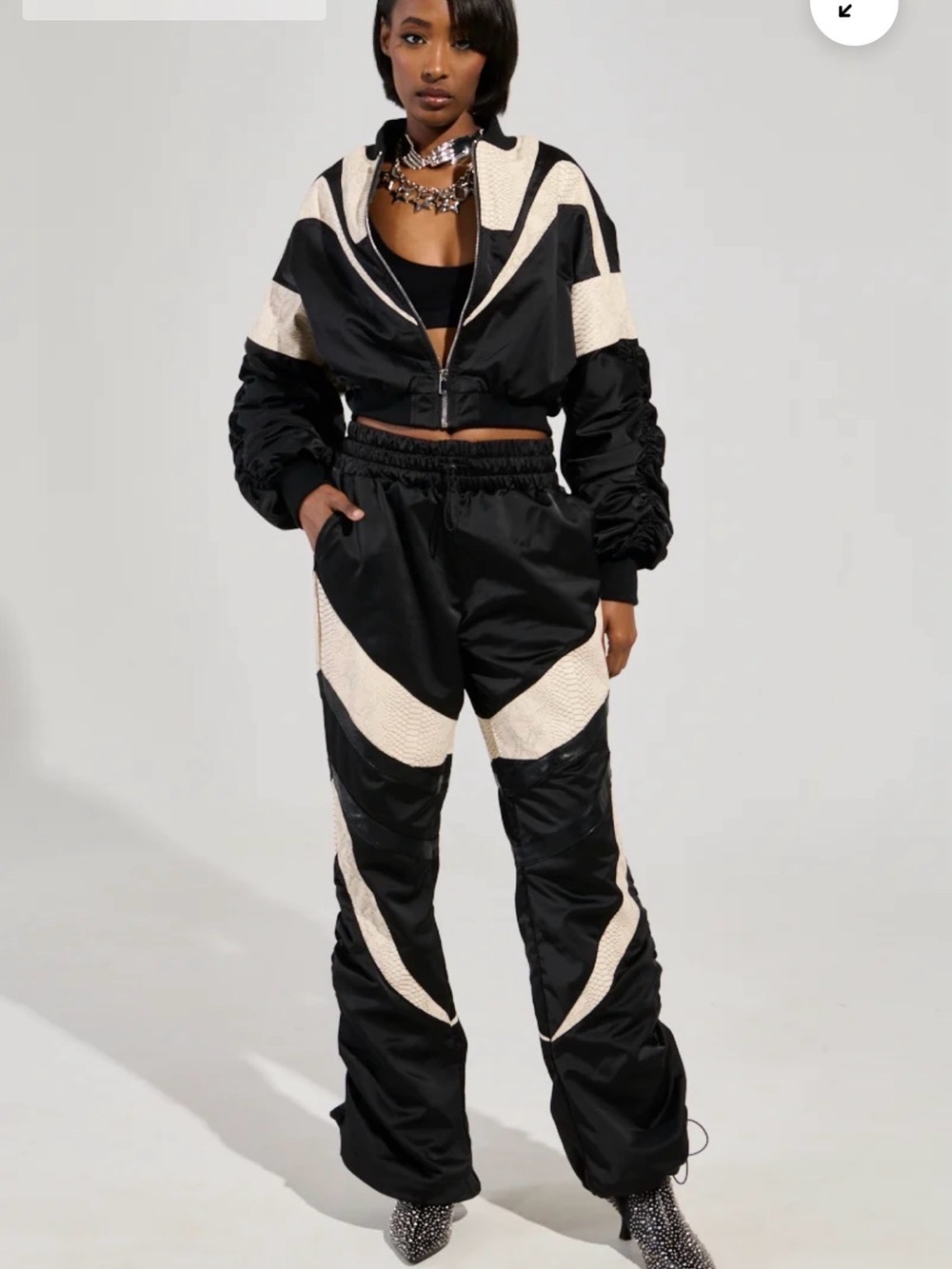 AKIRA LAINA LIGHTWEIGHT BOMBER & JOGGER Set